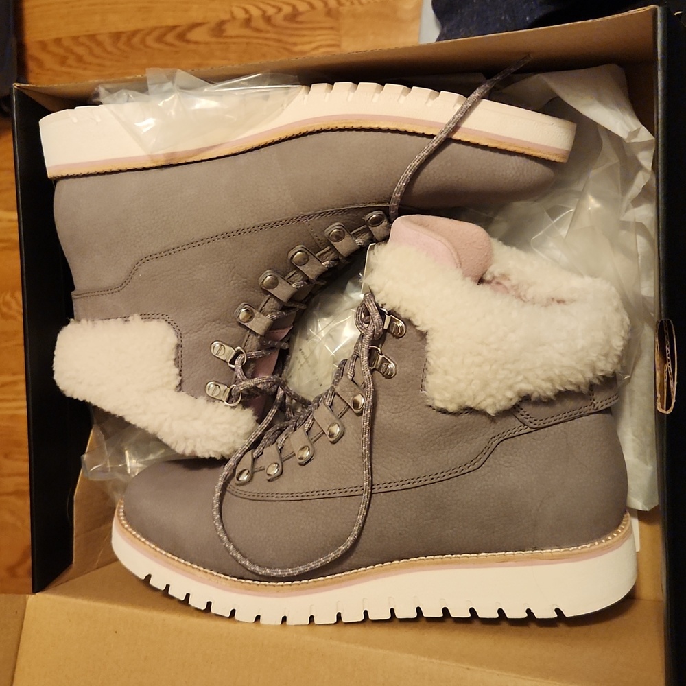 Cole Haan Zerogrand Explorer Titanium/dawn pink 9.5